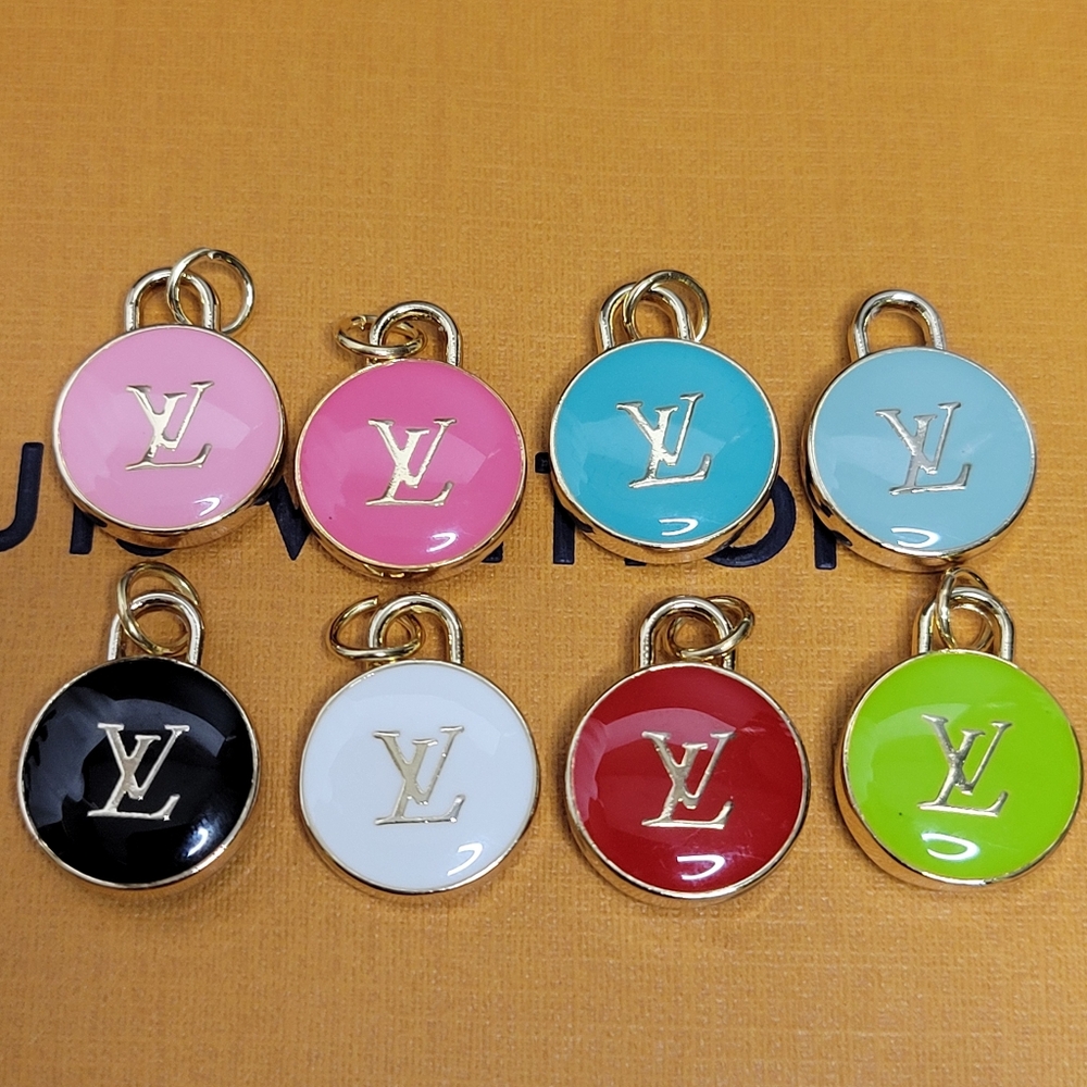 8 Louis Vuitton Double Sided Zipper Pulls, Gold/multi Color